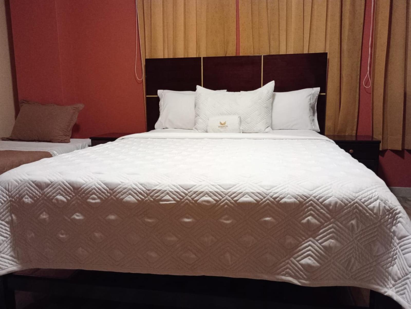 Madison Suite Tacna Esterno foto